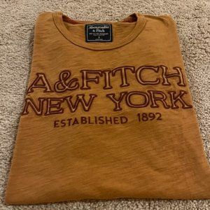 Abercrombie Men's 100% Cotton Graphic T- Shirt/ Tee -S